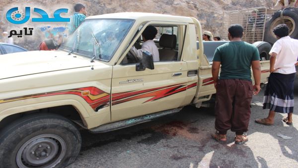 7 شهداء و19 جريح وسيارة أطلقت الرصاص عقب تفجير موكب محافظ عدن (صور الجرحى)