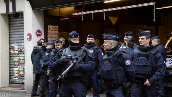 مسلمة تمنع هجوما إرهابيا على باريس
