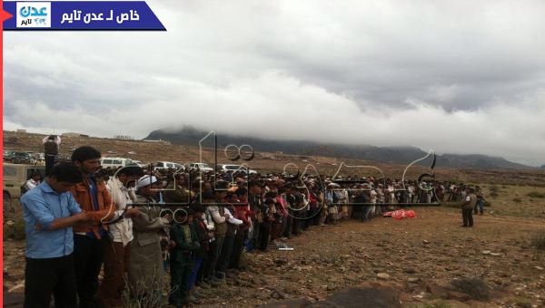 المئات يشيعون جثمان المواطن (بله ) في منطقة مريس