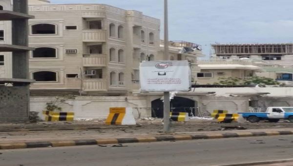 شرطة عدن تعلق على استهداف مبنى الخارجية وتؤكد ان العناصر الإرهابية بالرمق الاخير