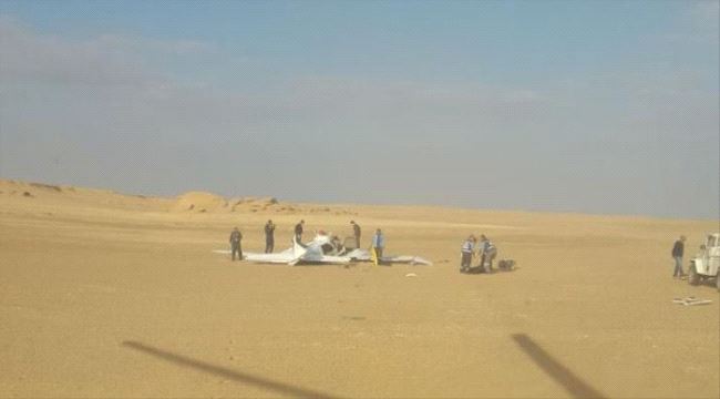 #مصر .. مقتل 3 أشخاص بسقوط طائرة في الفيوم