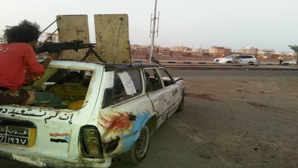 مسلحون يسطون على سيارة مواطن في الشيخ عثمان بعدن 