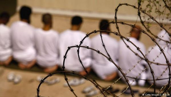 واشنطن توافق على الإفراج عن 17 معتقلا يمنيا في غوانتانامو