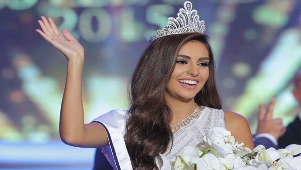 لبنانية بين أول 3 مرجحات للفوز بتاج ملكة جمال العالم