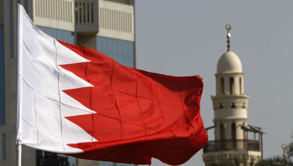 خارجية البحرين : على لبنان أن يختار العرب أو حسن نصرالله