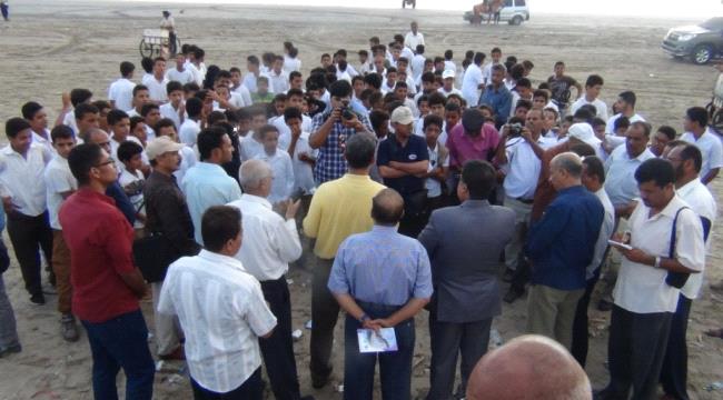 تدشين حملة توعية لنظافة شواطئ عدن 