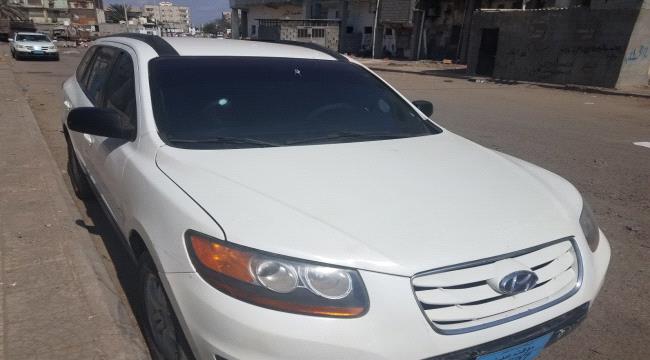 استهداف سيارة مسؤول حكومي رفيع في عدن