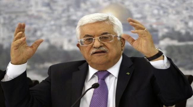 عباس يهدد “حماس” بحل المجلس التشريعي الفلسطيني