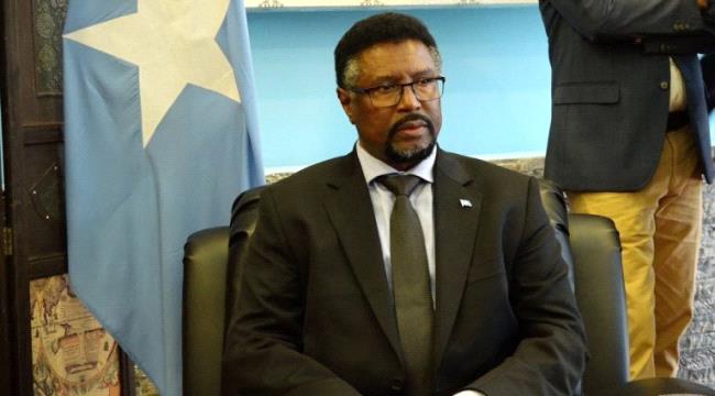 رئيس الصومال المتحالف مع قطر يقاوم العزل باحتجاز رئيس البرلمان