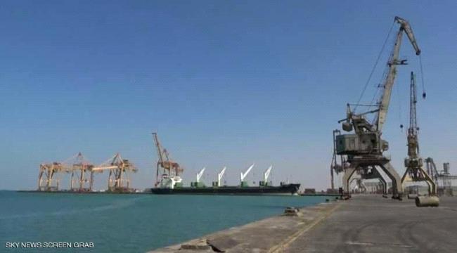 ميليشيات #الحـوثي تسرق معدات شركة صينية من ميناء #الحـديدة