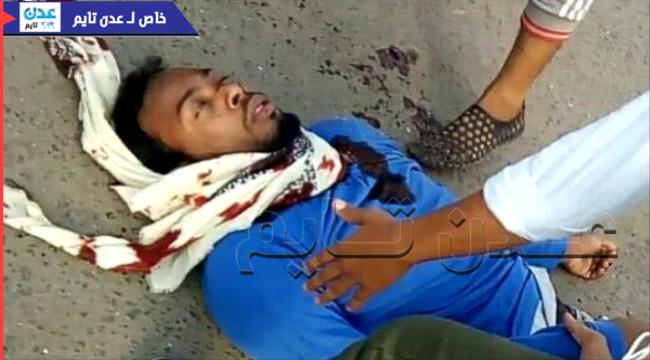 حصري- ضبط أرهابي خلال تنفيذه عملية اغتيال اليوم في عدن( صورة)