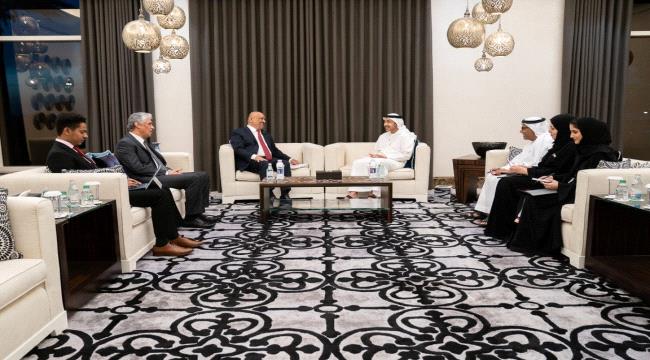 الإمارات تؤكد إستعدادها على تقديم الدعم الكامل للحكومة اليمنية وتطوير أداءها