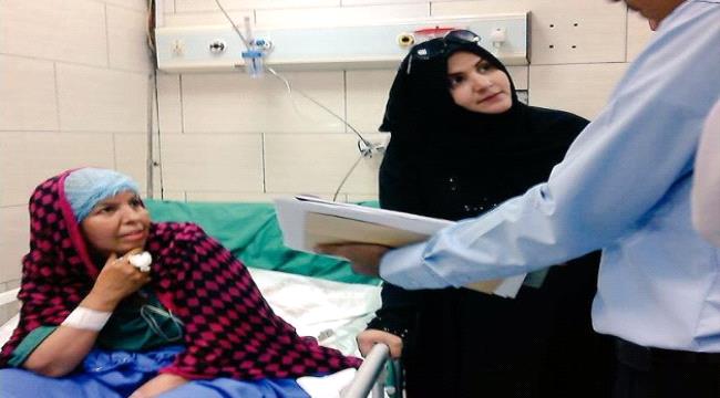 تدهور الحالة الصحية للقيادية الجنوبية زهرة صالح .. وناشطون يطالبون الانتقالي بالتدخل بعلاجها