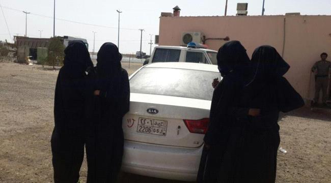 أمن #الحـوثي السياسي يعتقل أسر عائدة من عدن