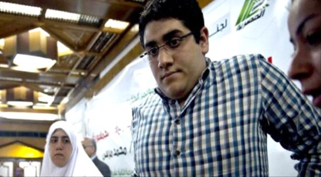 النيابة المصرية تخلي سبيل نجل مرسي بعد توقيفه ساعات