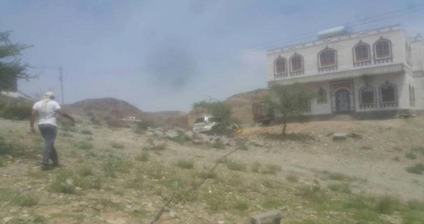 قصف عشوائي للمليشيا يستهدف قرى سكنية بالزاهر في البيضاء