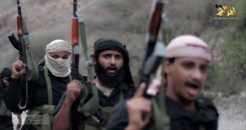 الواشنطن بوست الامريكية تكشف تفاصيل نزاع دموي بين القاعدة وداعش باليمن 