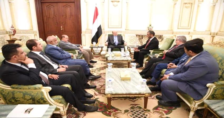 #الـرئيس_هادي يلتقي رئيس مجلس النواب واعضاء الفريق الحكومي بالحديدة في العاصمة #السعـودية #الريـاض