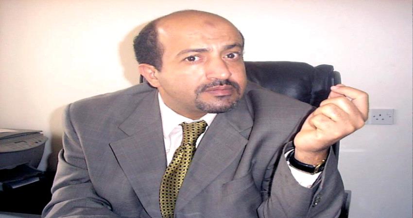 خبير اقتصادي لـ"عدن تايم": الحوثيون يفرضون ضريبة مضاعفة 