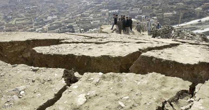 مقتل عشرات العمال بانهيار أرضي في أفغانستان