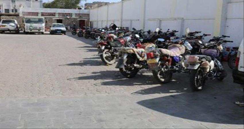 محلي الشيخ عثمان يمنع تجول الدراجات النارية في شوارع المديرية 