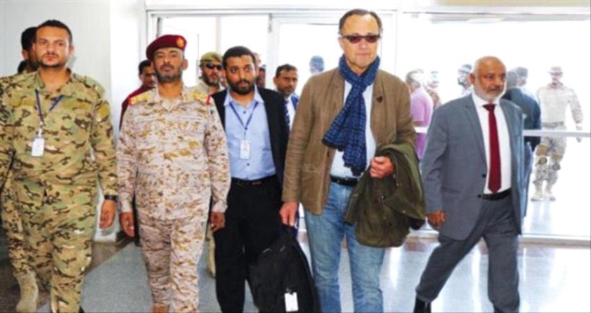الفريق الحكومي اليمني يصل الاردن ويلتقي نائب المبعوث الاممي