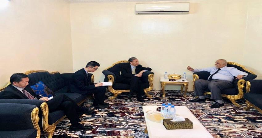 مستشار رئاسي يدعو الصين الى ضرورة ممارسة الضغوط على ايران لالزام #الحـوثيين لتنفيذ اتفاق السويد