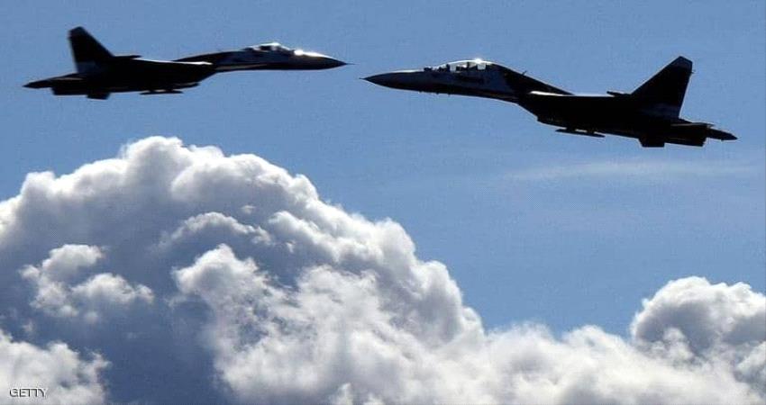 وزارة الدفاع القطرية تعلن تصادم طائرتين تدريبيتين في الجو