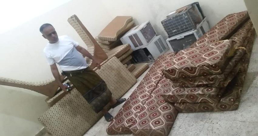 سرقة محل مفروشات في عدن بواسطة أحد عماله