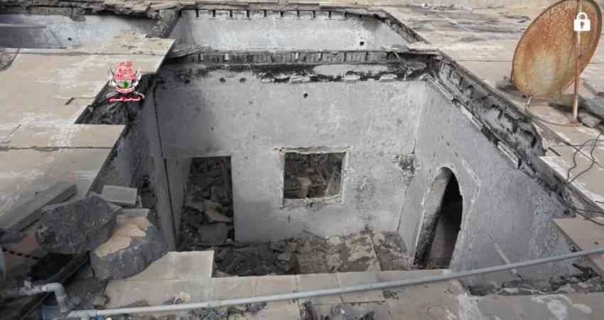 #الحـوثيون يواصلون ‏قصف حي المنظر الشعبي وتدمر منزل أحد المواطنين بشكل كامل (فيديو)