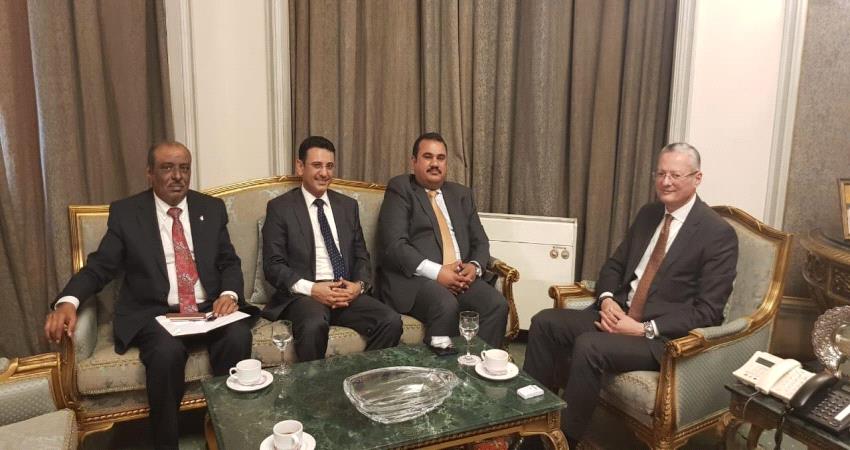 مناقشة التسهيلات لدخول حاملي الجوازات الدبلوماسية اليمنية الى مصر