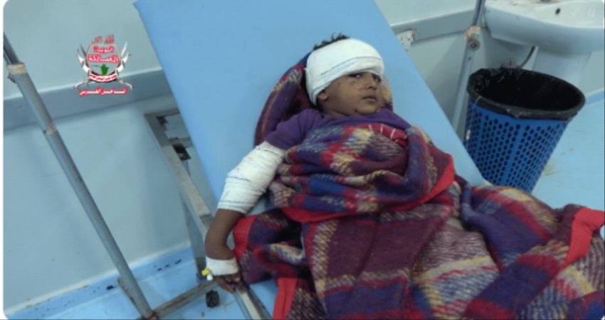 إصابة طفل وأربع نساء بقصف حوثي إستهدف أحد المنازل بالتحيتا