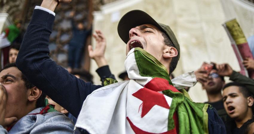 الجزائر: اعلان اسم القائم باعمال الرئيس بدلا لبوتفليقه