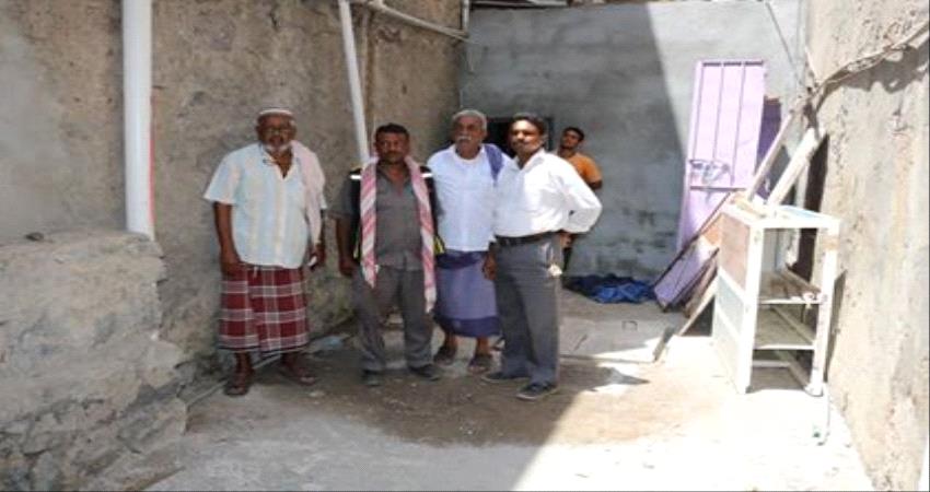 محلي الشيخ عثمان يتفقد أعمال الصيانة للمرات الخلفية في المديرية 