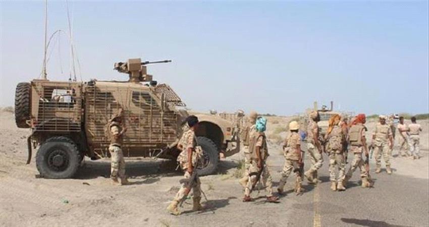 قوات الجيش تشن هجوم مباغت على المليشيات في مديرية الحشوة 