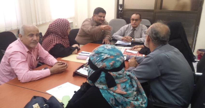 اجتماع يناقش قضايا المرافق الصحية بمديرية المنصورة في عدن 