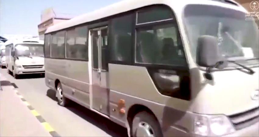 وصول حافلات نقل سعودية ل#مـأرب