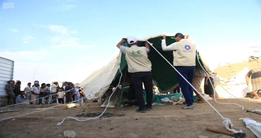 "سلمان للإغاثة" يقدم مساعدات إيوائية لمتضرري السيول ب#مـأرب 