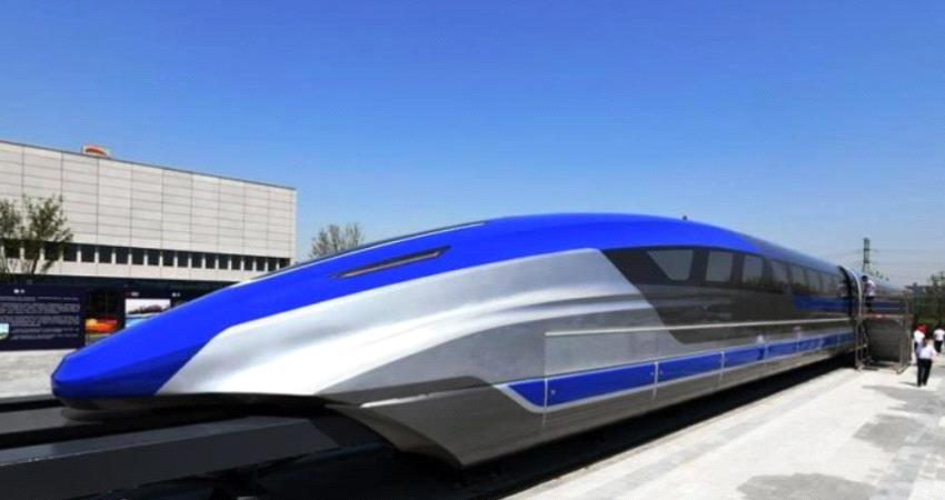 الصين تكشف عن أسرع قطار في العالم 