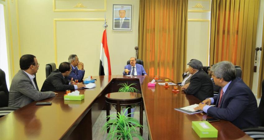 رئاسة البرلمان تناقش الانعقاد في عدن ومنح الثقة للحكومة الجديدة