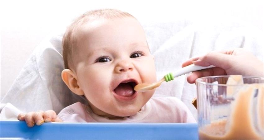 لا تقدم هذه الأطعمة لرضيعك في عمر الستة أشهر ومافوق