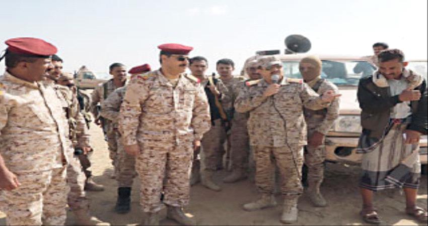 مقتل 5 جنود باستهداف مقر عسكري في مأرب .. والمقدشي يغادر قبل الاستهداف