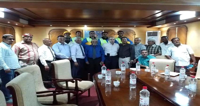 التوقيع على اتفاقية تأمين صحي لعمال الشحن و التفريغ في ميناء عدن 