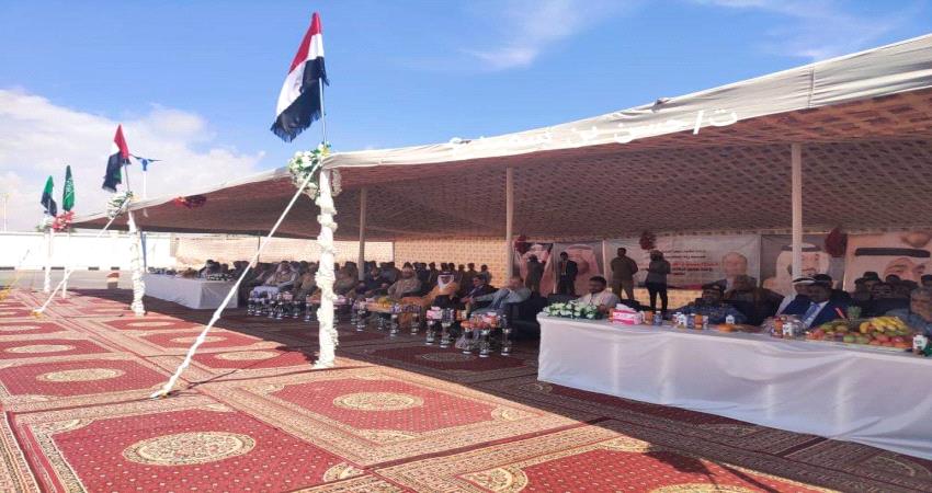 رئيس الوزراء "معين عبدالملك" يتخلف عن حضور إفتتاح مطار الريان بالمكلا