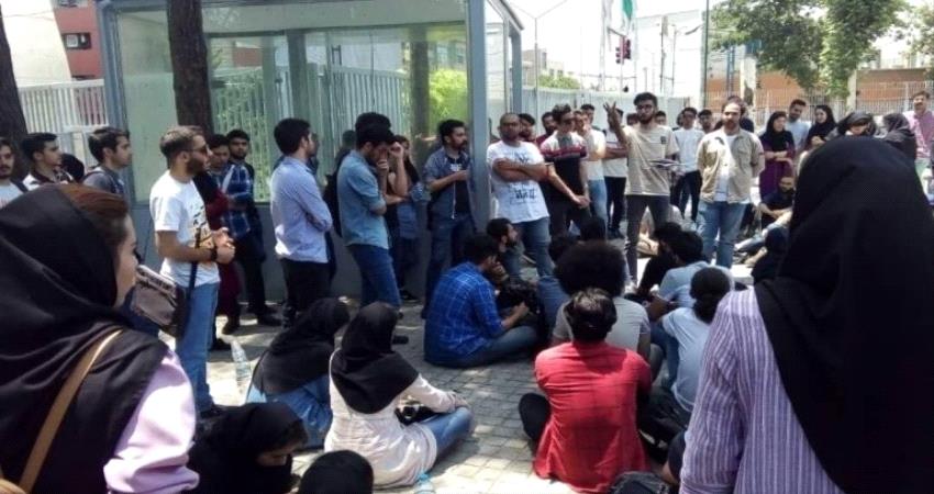 إيران.. تسمم نحو 200 طالب جامعي