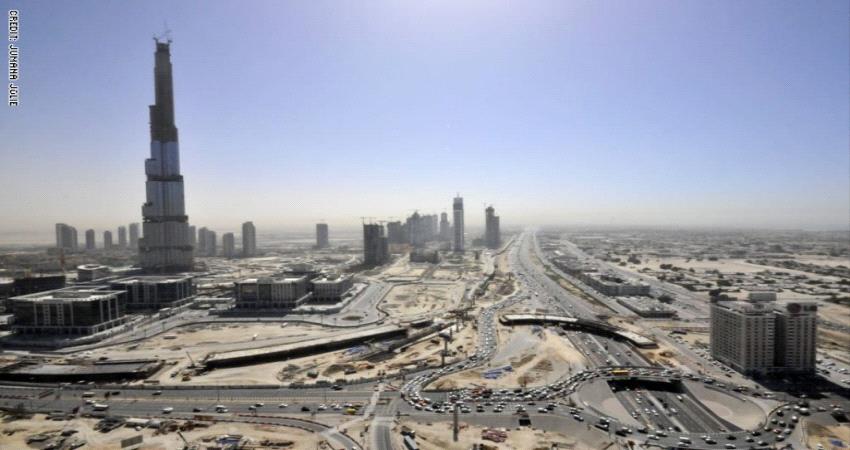 وثقت مراحل بناء برج خليفة .. مصورة تحترف تصوير المدن من السماء (صور)