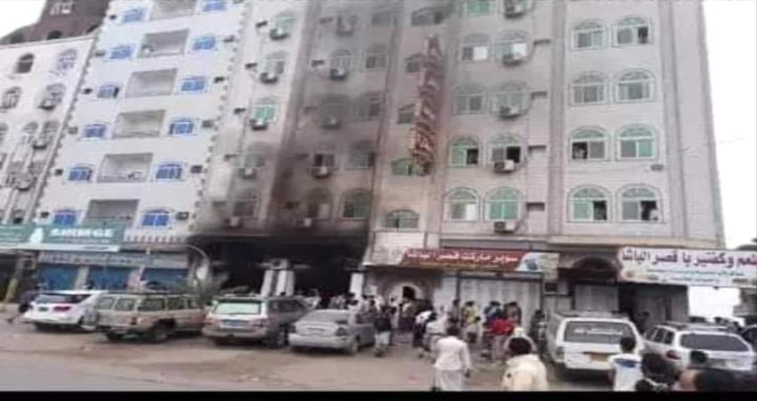 صورة- مسلحون يهاجمون فندقا بالعاصمة عدن 