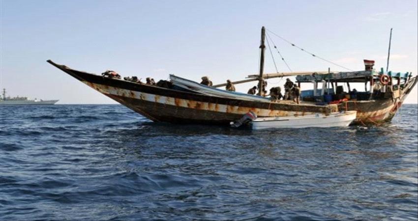 الحوثيون يحتجزون  20 صيادًا مصريا ويقدمونهم للمحاكمة