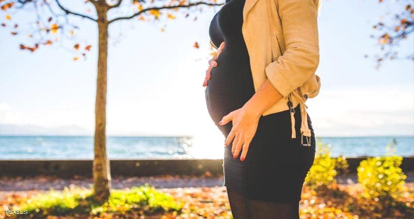 هل يجب تأجيل الحمل في زمن كورونا؟