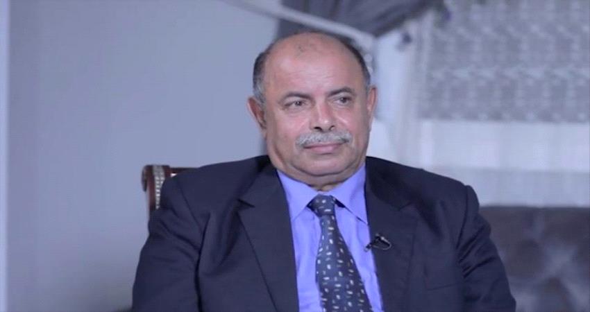 الخنبشي يكشف حقيقة تدخل الرئيس هادي لالغاء تكليفه بمهام وزير النقل